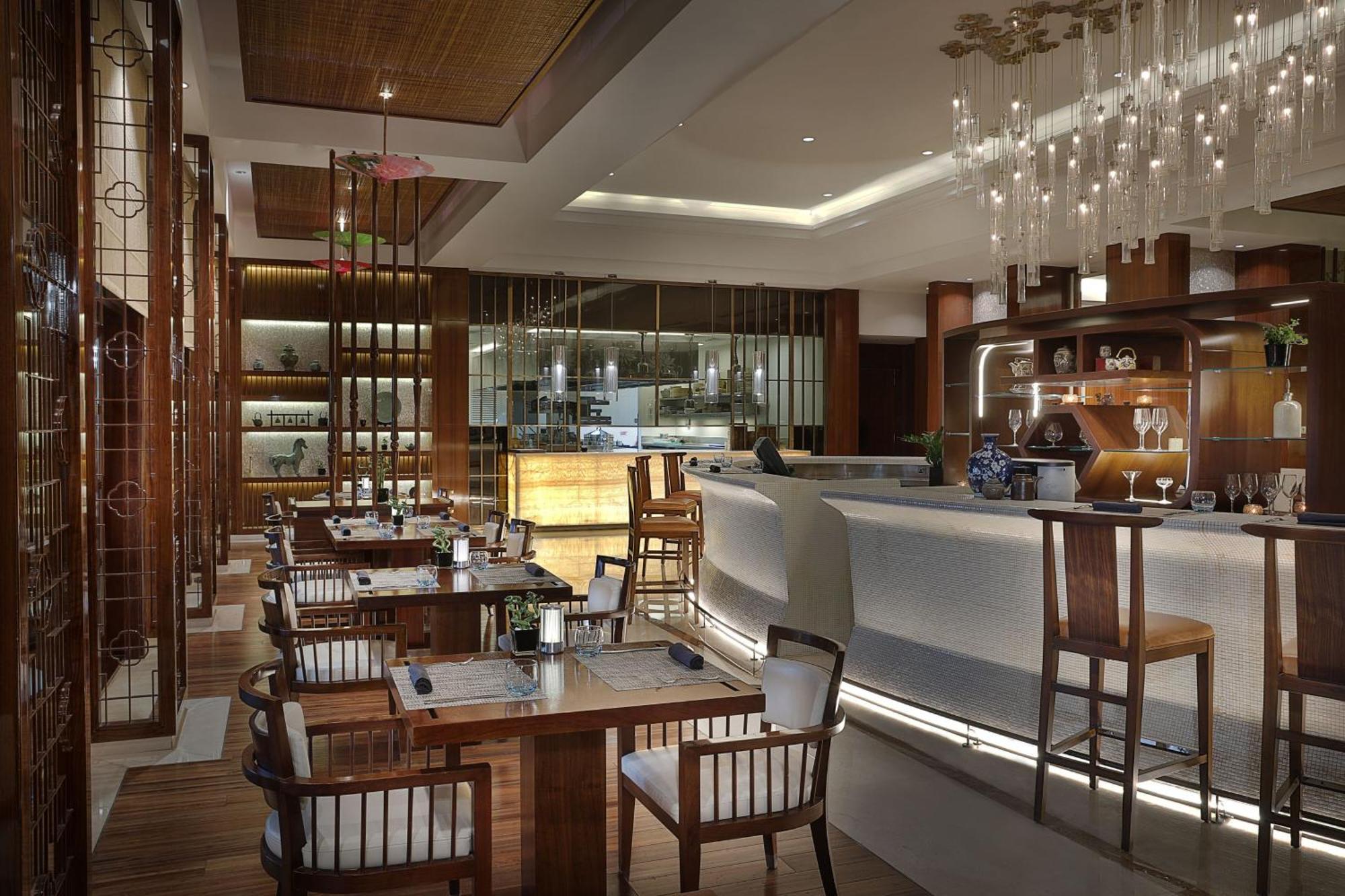 The Ritz-Carlton, Dubai Hotel Exterior photo The restaurant