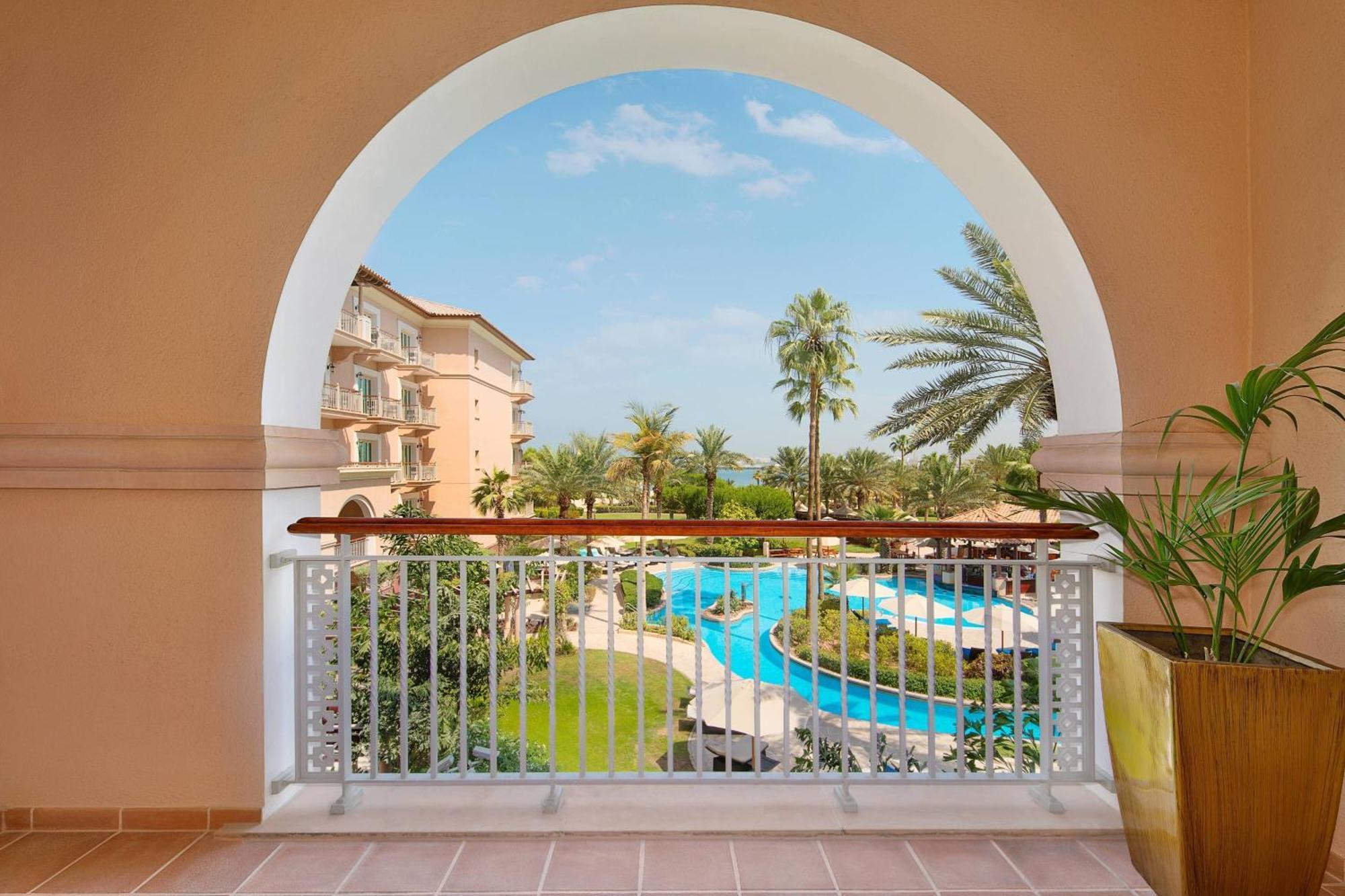 The Ritz-Carlton, Dubai Hotel Exterior photo